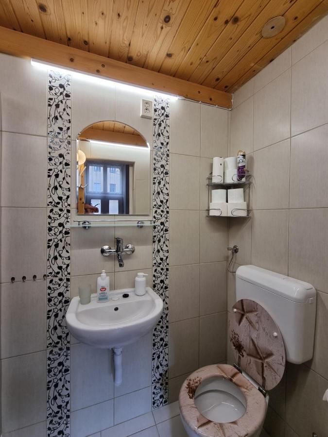 Little Cozy Apartman Miskolc Kültér fotó