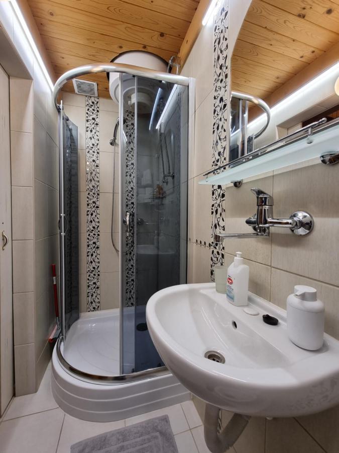 Little Cozy Apartman Miskolc Kültér fotó